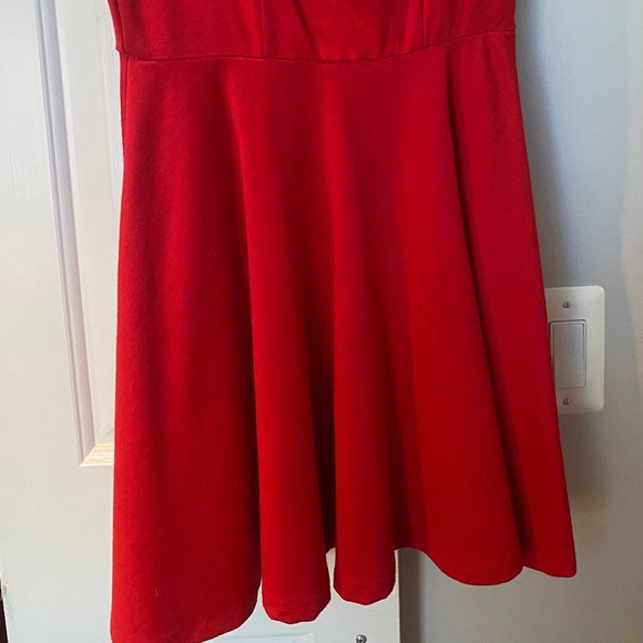 Jack Cut Out Red Dress - Picture 6 of 6